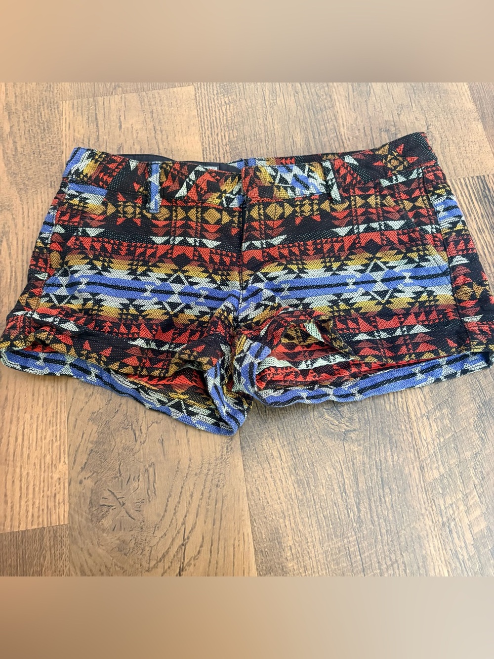 Low rise shorts